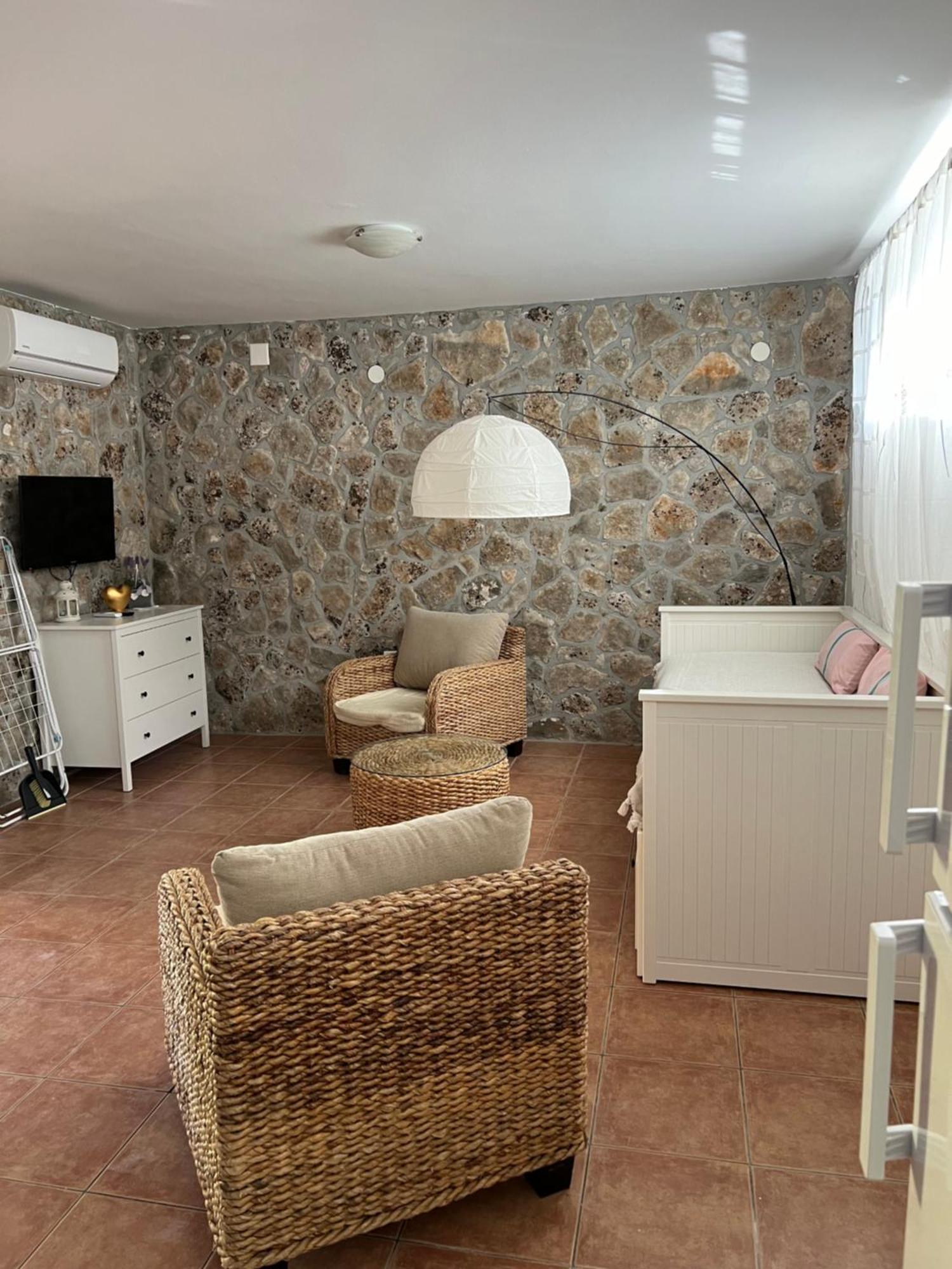 Apartmani Maksan Pakoštane Buitenkant foto
