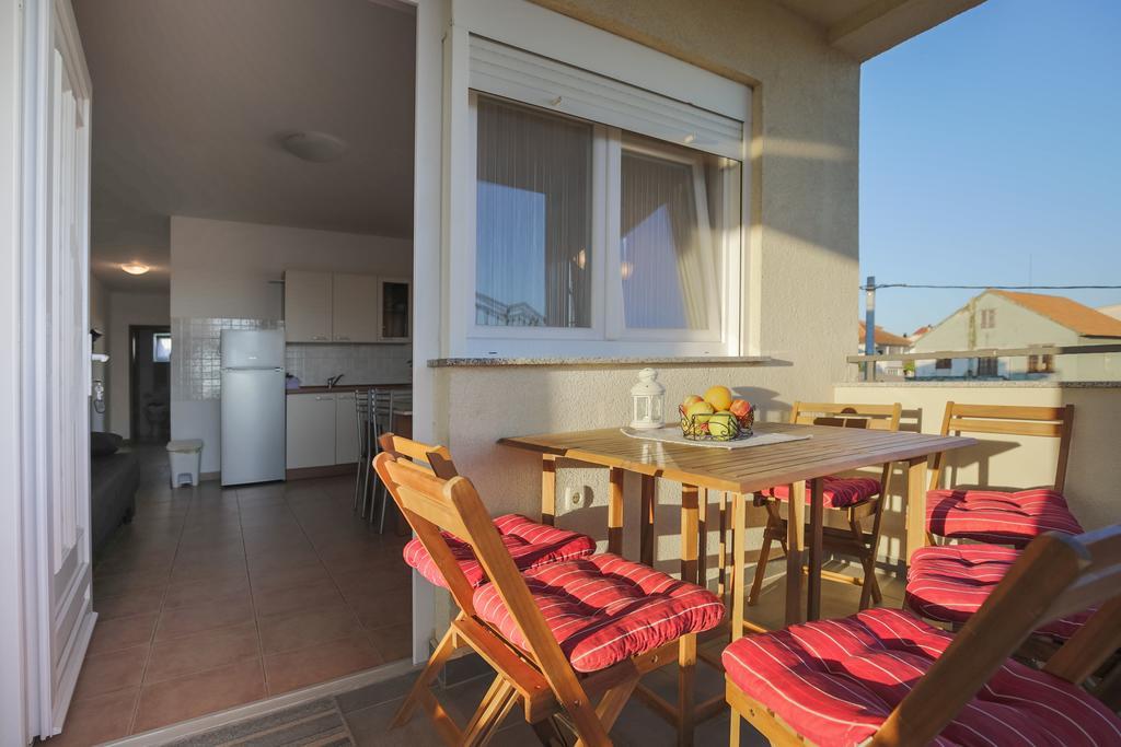 Apartmani Maksan Pakoštane Buitenkant foto