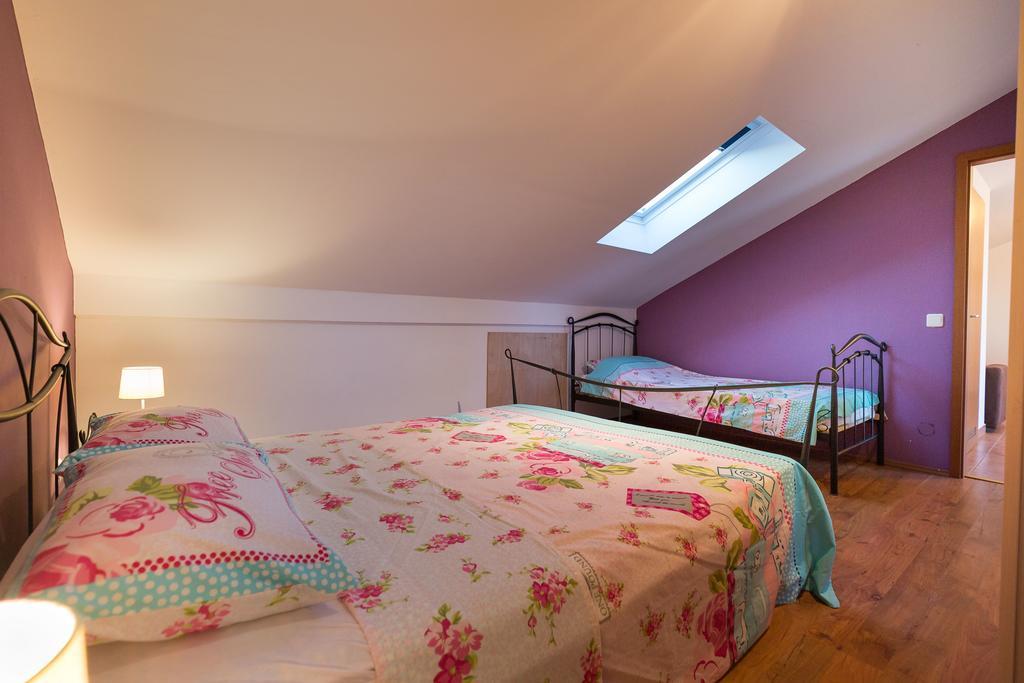 Apartmani Maksan Pakoštane Buitenkant foto