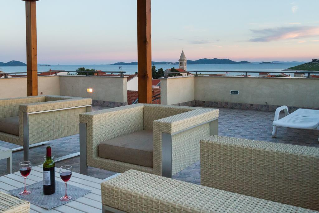 Apartmani Maksan Pakoštane Buitenkant foto