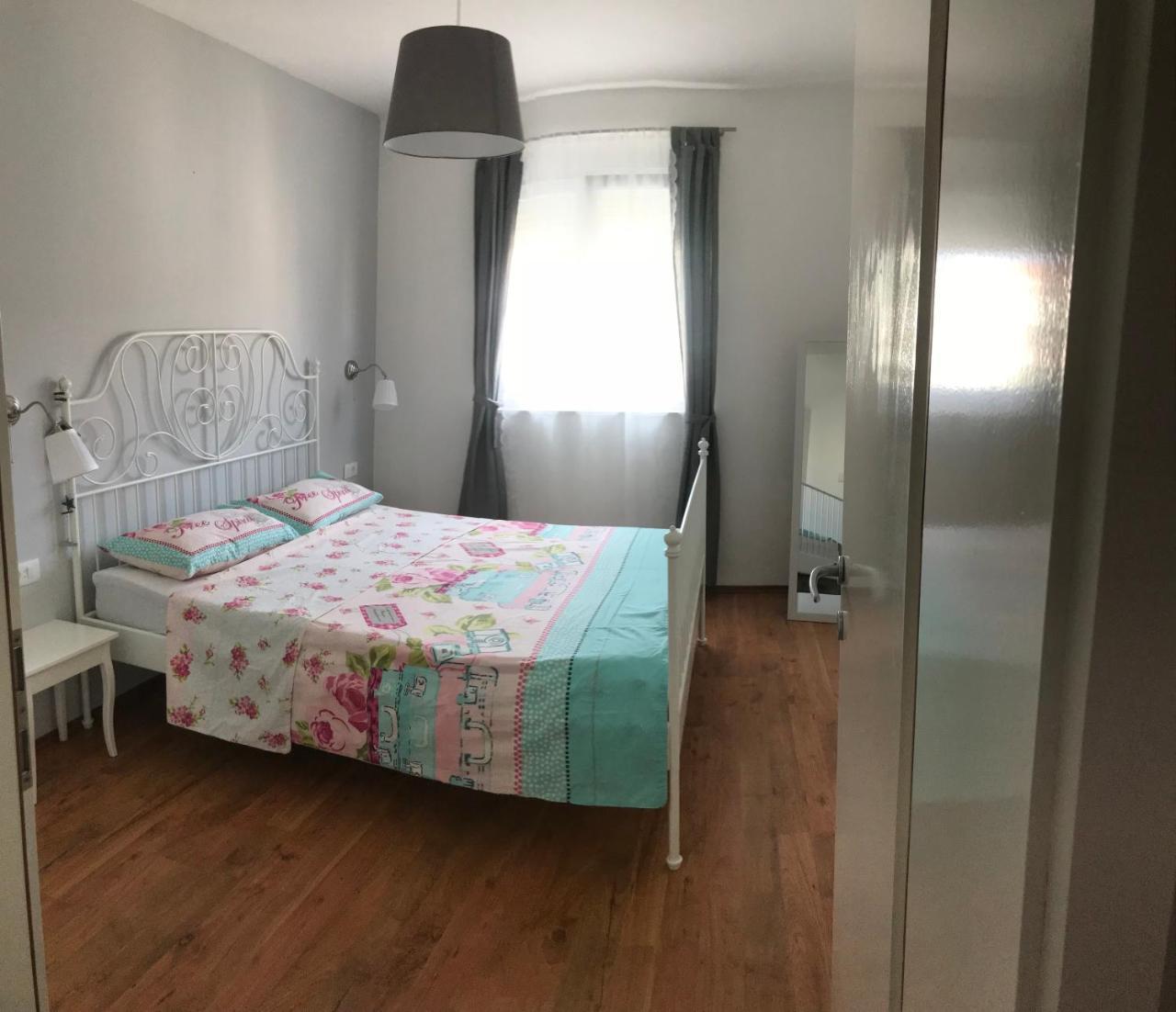 Apartmani Maksan Pakoštane Buitenkant foto